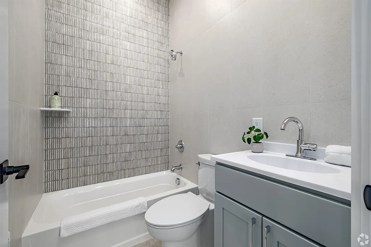 Building Photo - 40 Lembeck Ave #103