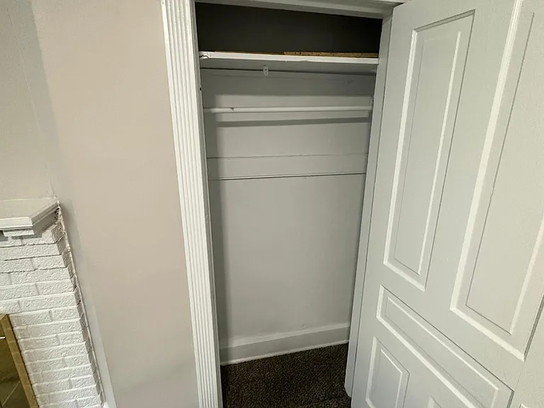 2023 Greenup St #2 — Photo 6