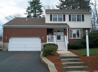 5 Alderbrook Ln, Methuen, MA 01844