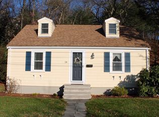 28 Atwood St, Wakefield, MA 01880