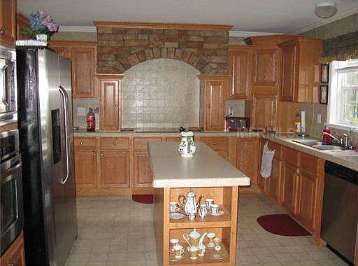 3rd image of 521 Sharon Hill Ct