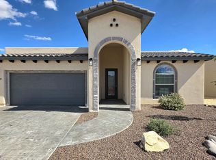 6524 Blackbird Rd, Las Cruces, NM 88012