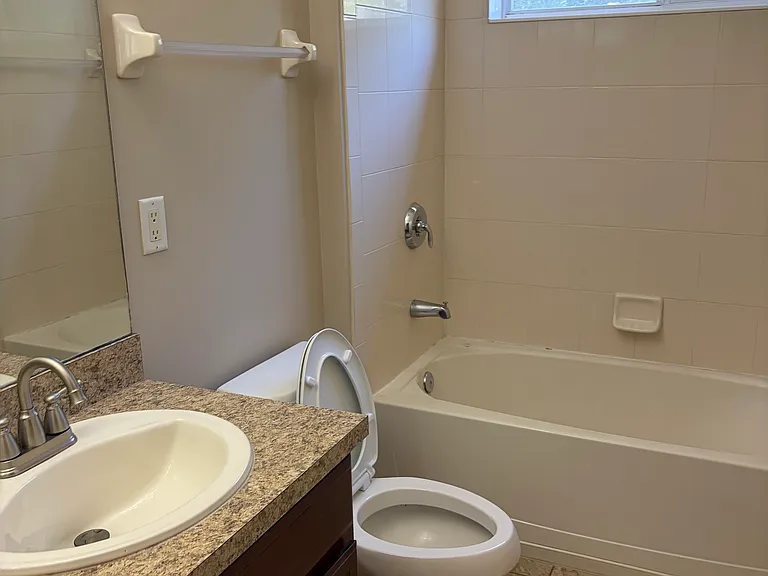 13837 Jeremiah Rd — Photo 11