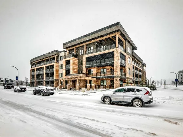 55 NE Wolf Hollow Cres SE #311, Calgary, AB T2X 1T8