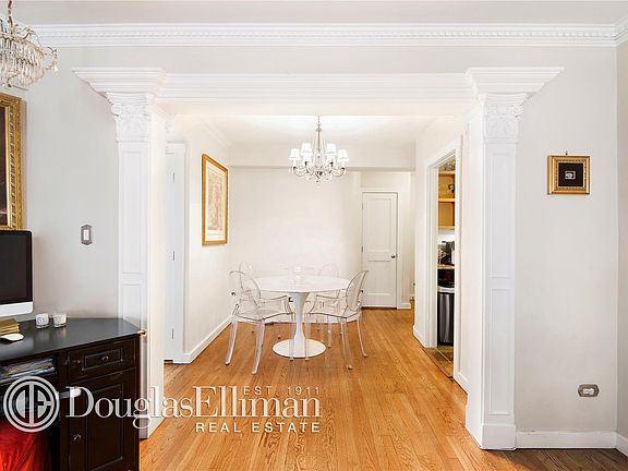 4th image of 60 9th Ave APT 626