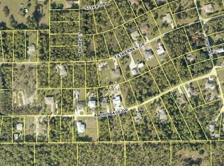 8597 Juneau Court St, James City, FL 33956