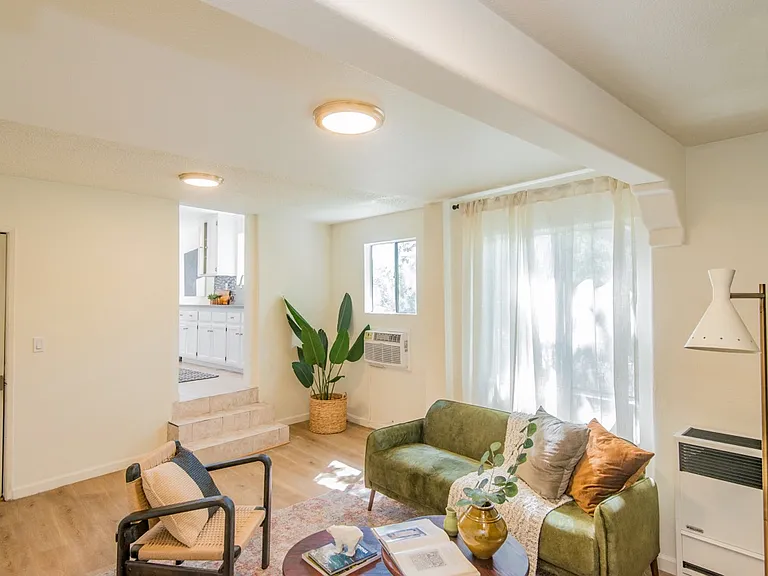 214 S Avenue 50 #1/5 — Photo 7
