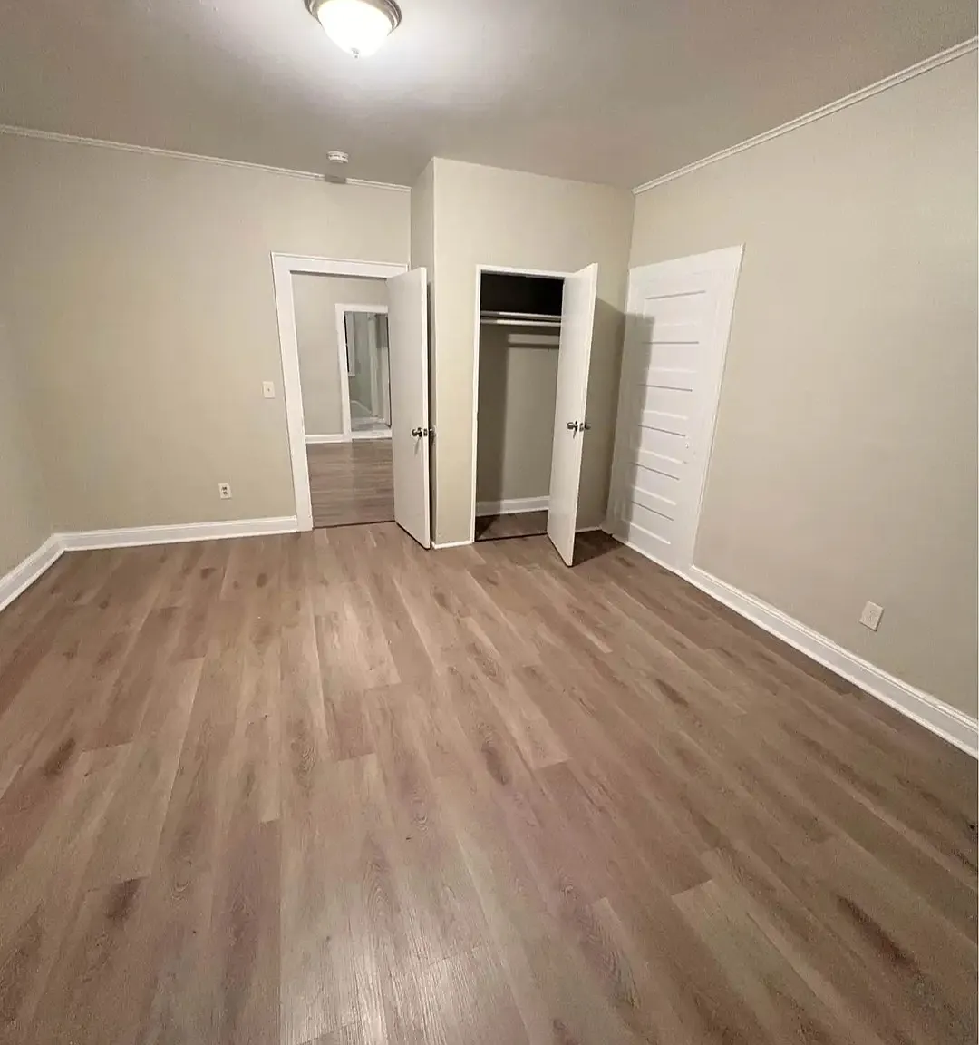 3 bed, 1.5 bath, $2,000 — Photo 4
