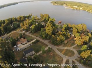 105 Old Bridge Ct, Macon, NC 27551