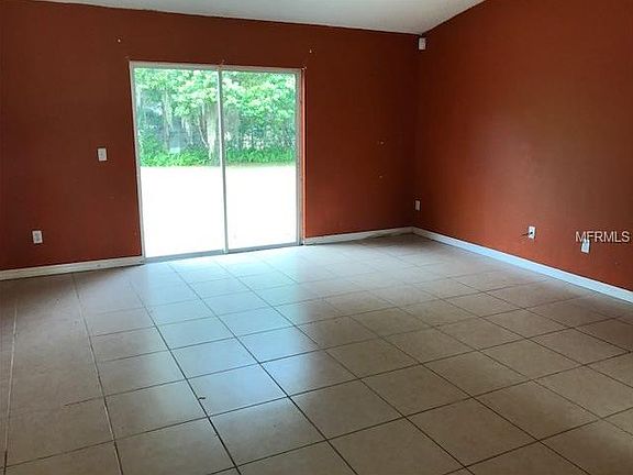 3rd image of 1721 N Merrick Dr