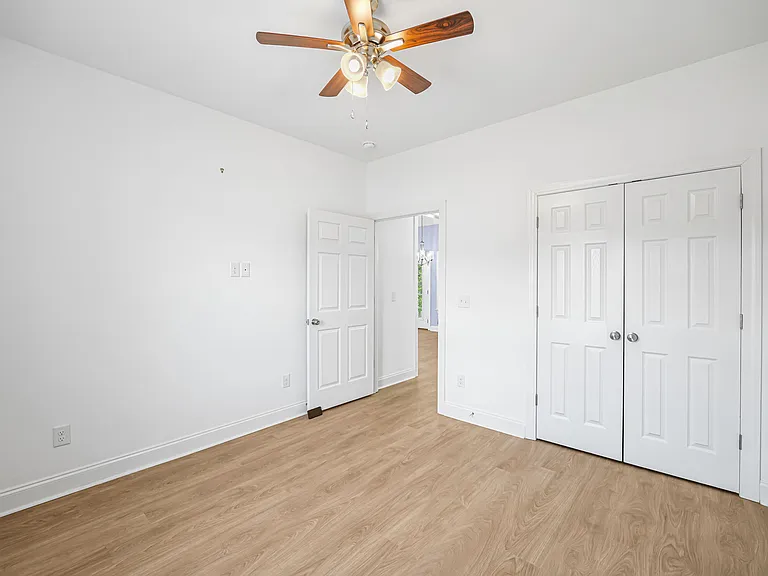 3954 Beckford St — Photo 32