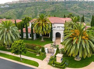 33 Canyon Ter, Newport Beach, CA 92657