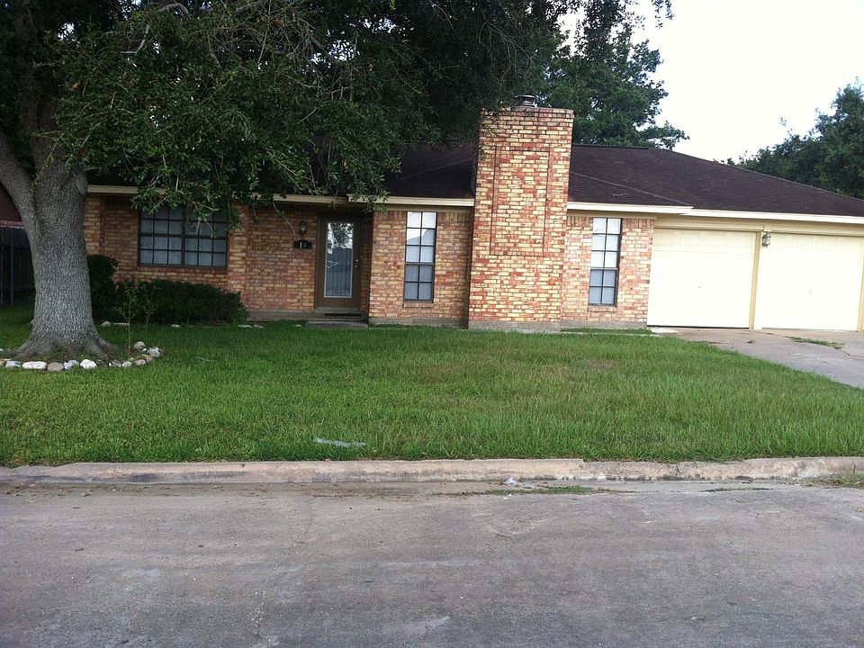 1st image of 19 Misty Ln