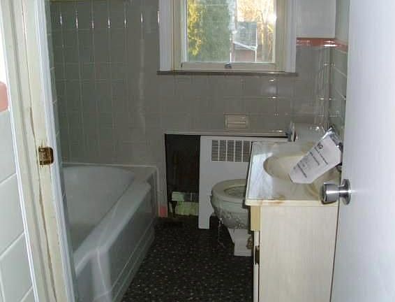 4th image of 1713 Linden St