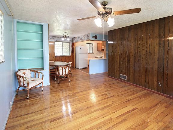 5th image of 31 Powhatton Dr