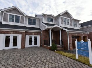 8 Penzias Pl #1, Highland Park, NJ 08904