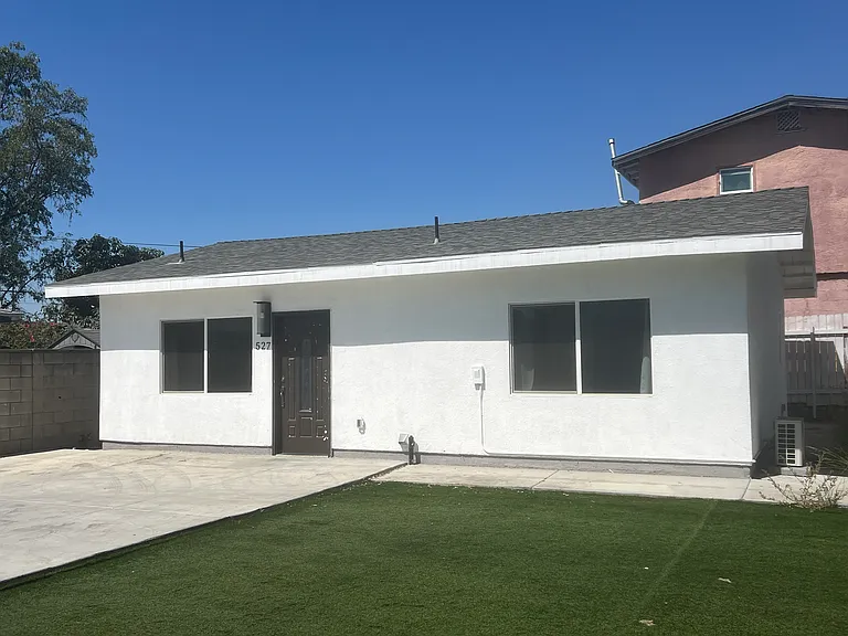 527 N Soldano Ave #527 — Photo 10