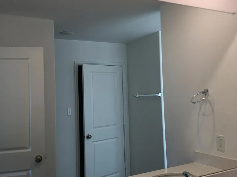 306 Montego St — Photo 21