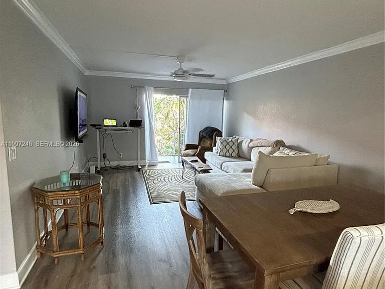 725 Hummingbird Way #212 — Photo 4