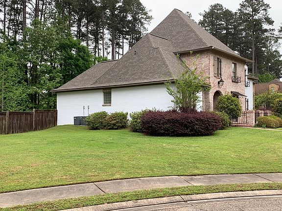 Adjacent to private park.