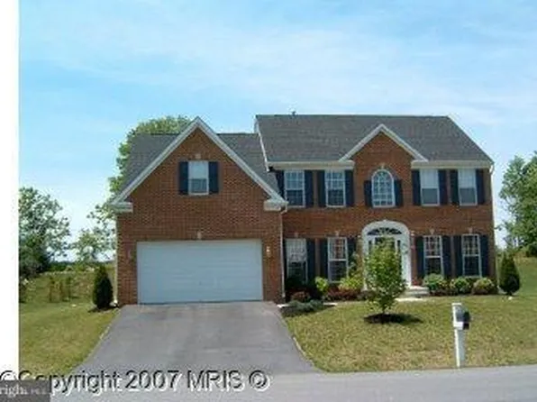 11225 Suffolk Dr, Hagerstown, MD 21742