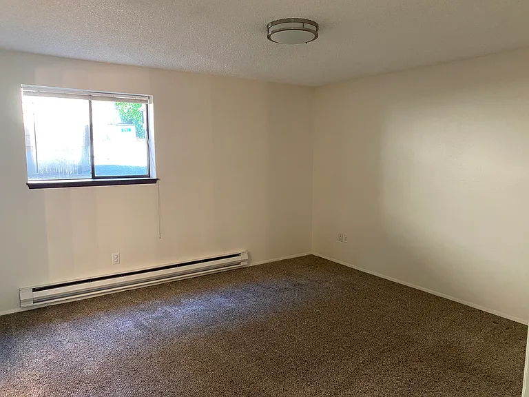 282 Farragut Ave N #282 — Photo 6