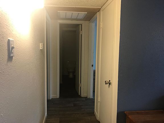 Entryway to bedroom area