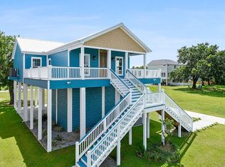 126 Beachview Dr, Pass Christian, MS 39571