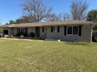 2201 Lake Ridge Cir, Waco, TX 76710
