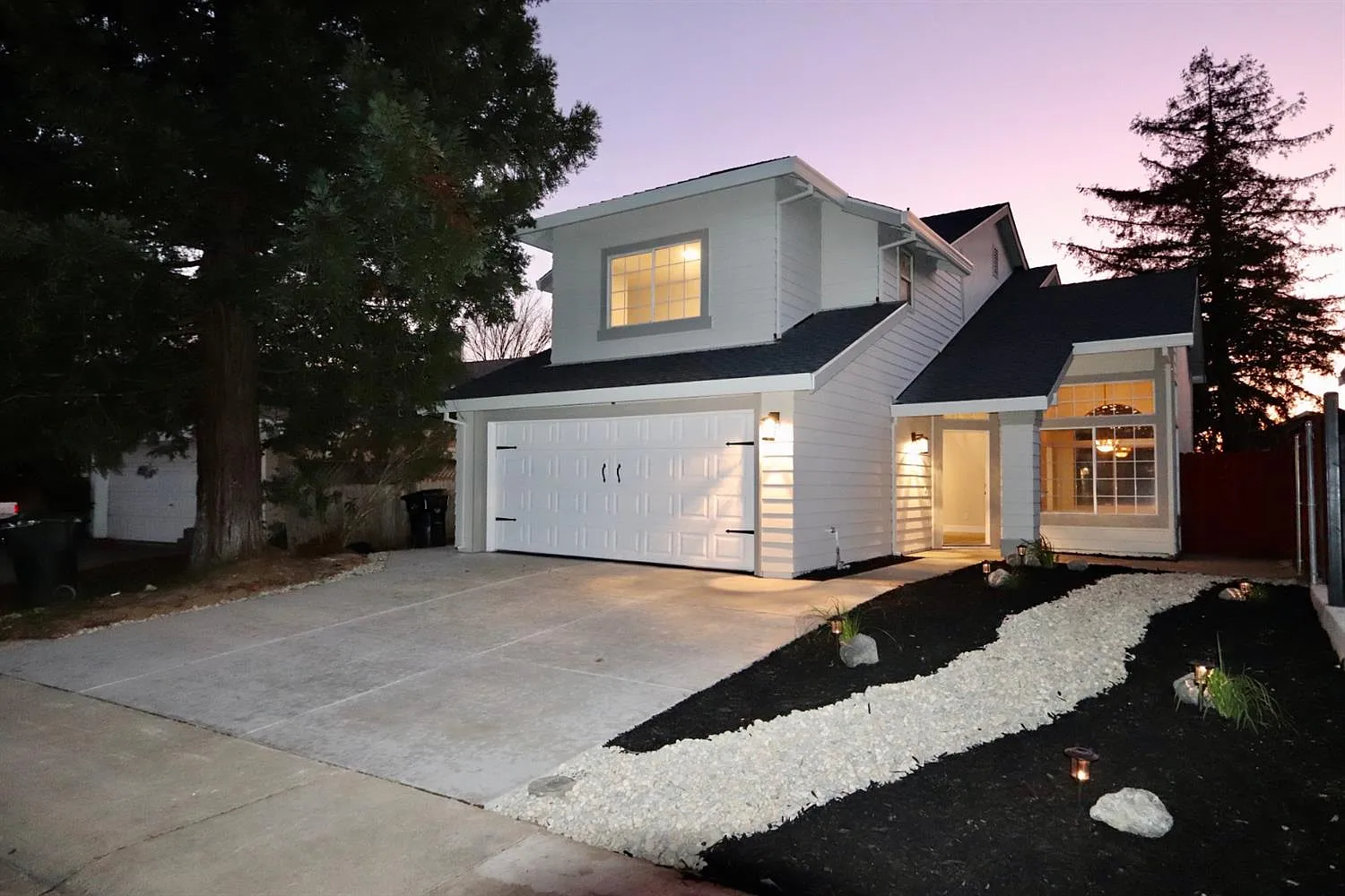 3220 Groveland Way photo 1