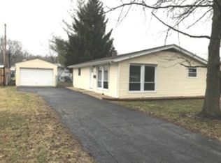 514 Apache Ave, Carpentersville, IL 60110