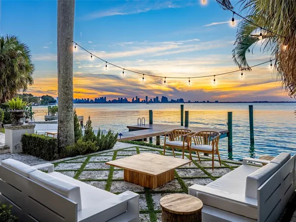 5300 N Bay Rd, Miami Beach, FL 33140