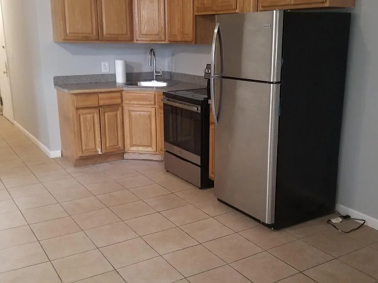 4156 Wickham Ave #WHEELCHAIR ACCESSIBL — Photo 9