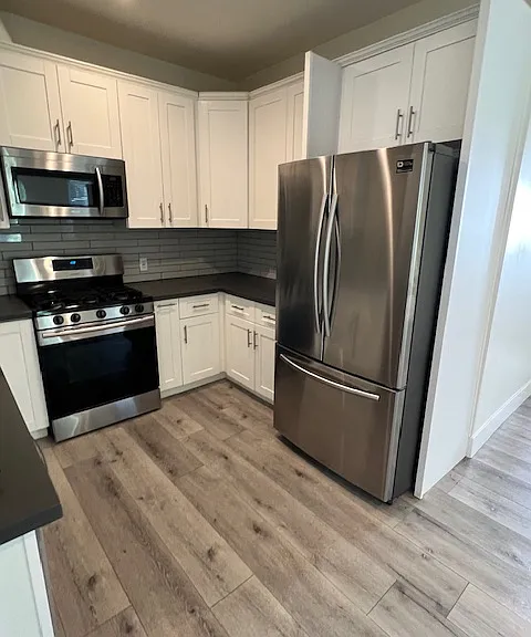 14254 Erwin St #14254 — Photo 5
