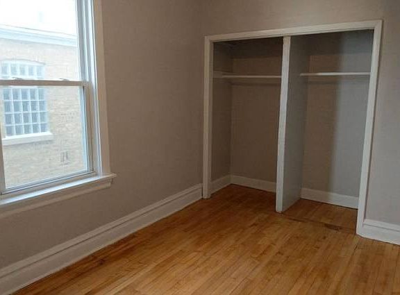 3rd image of 10927 200th St