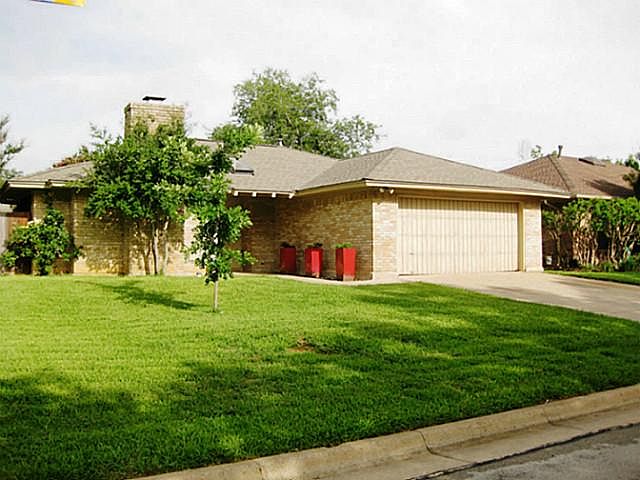 1st image of 4916 Millsprings Ct