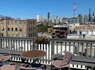 1164 W Grand Ave APT 4R, Chicago, IL 60642
