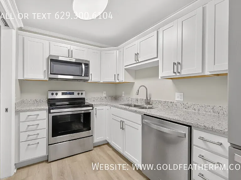 109B Harrow Ct — Photo 14