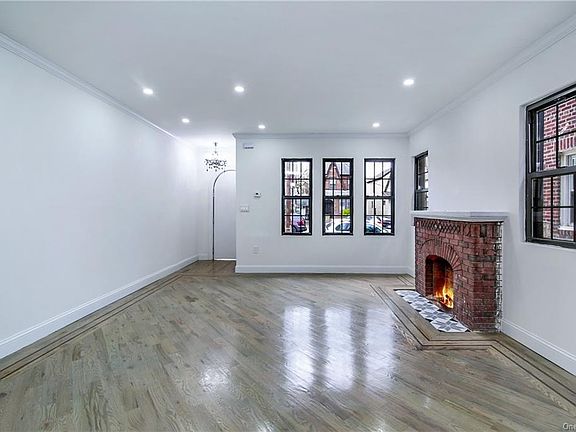 3rd image of 10020 202nd St