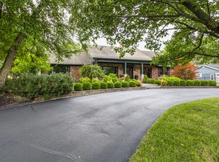 201 Pine Dr, Indianapolis, IN 46260