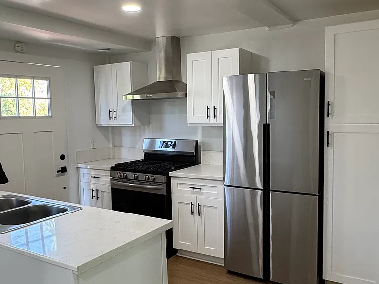 2097 Valley View Blvd #B-1/2 — Photo 16