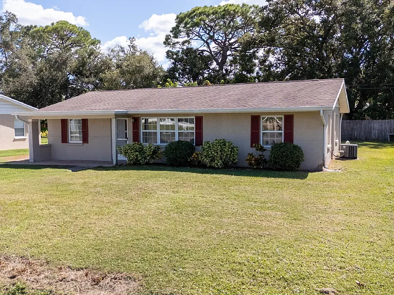 2714 Grand Cayman St — Photo 7