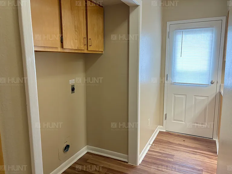 9044 McConnell St — Photo 4