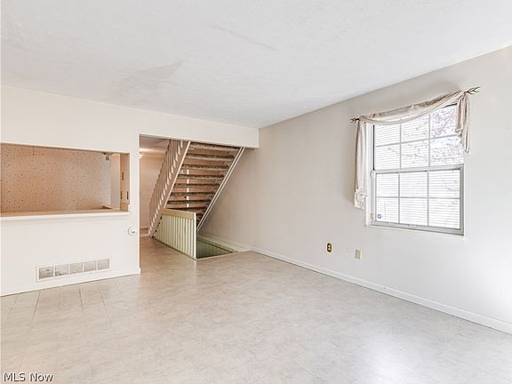 5th image of 2899 Heatherwood Ct