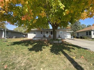 505 W Market St, New Sharon, IA 50207