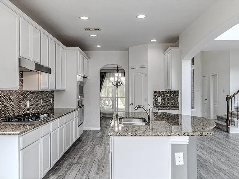 6219 Saint Rosalia Dr — Photo 17