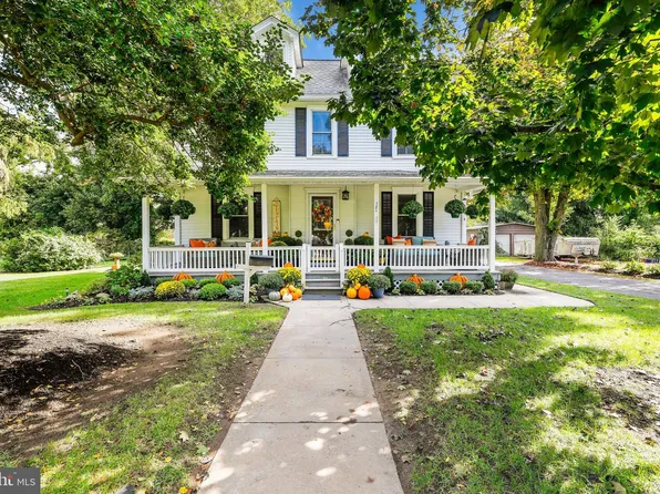 784 Woodlane Rd, Edgewater Park, NJ 08010