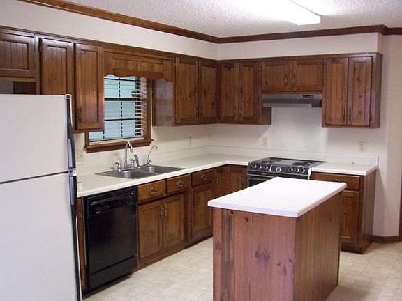 2nd image of 2864 Willow Wood Cir