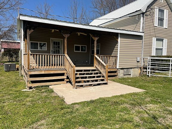 4th image of 13735 Farm Road 1040