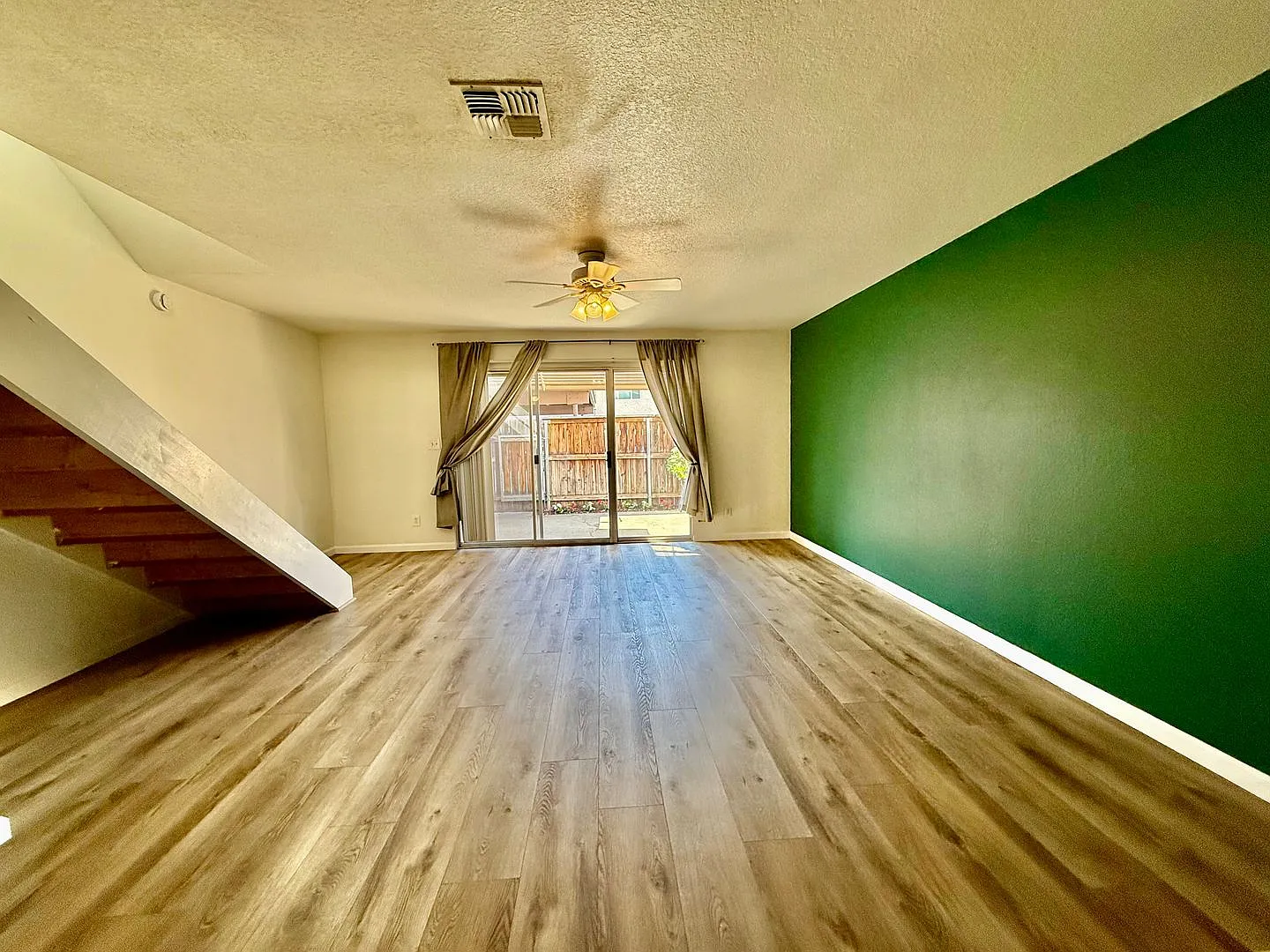 6203 Via Casitas — Photo 4
